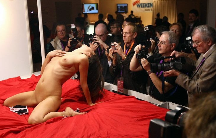 Порно Выставки Москва